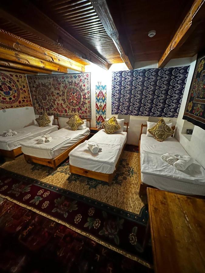 MEKHTAR AMBAR Caravan Sarai XIX Hotel Bukhara Bagian luar foto