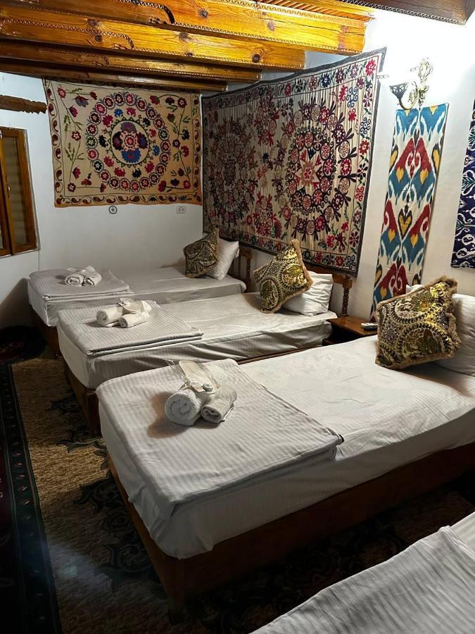 MEKHTAR AMBAR Caravan Sarai XIX Hotel Bukhara Bagian luar foto
