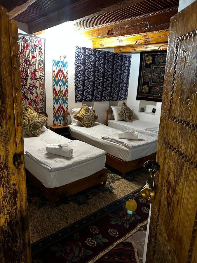 MEKHTAR AMBAR Caravan Sarai XIX Hotel Bukhara Bagian luar foto