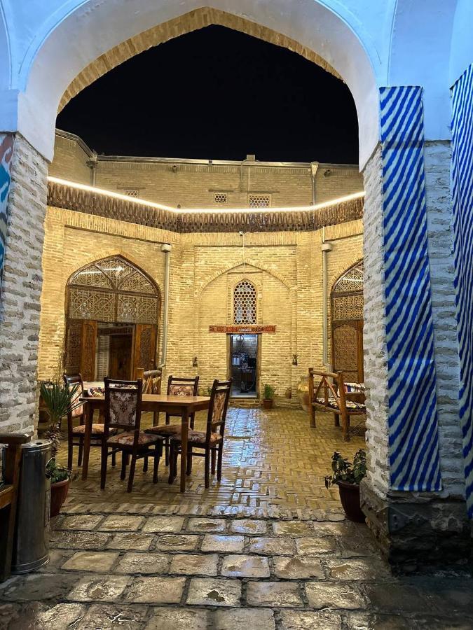 MEKHTAR AMBAR Caravan Sarai XIX Hotel Bukhara Bagian luar foto