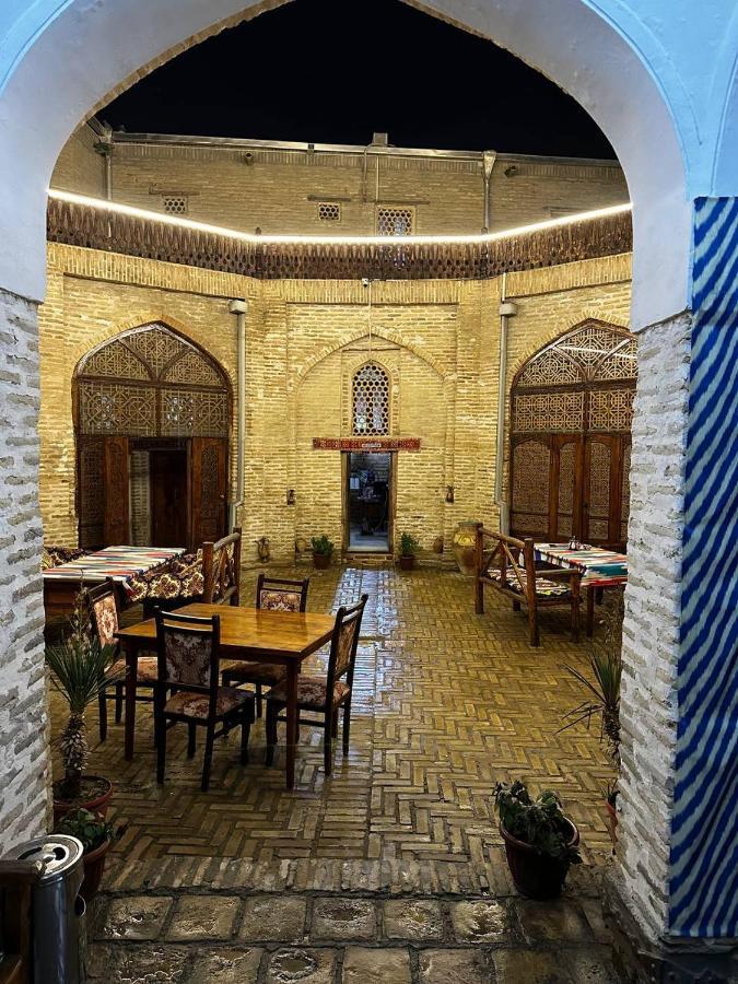 MEKHTAR AMBAR Caravan Sarai XIX Hotel Bukhara Bagian luar foto