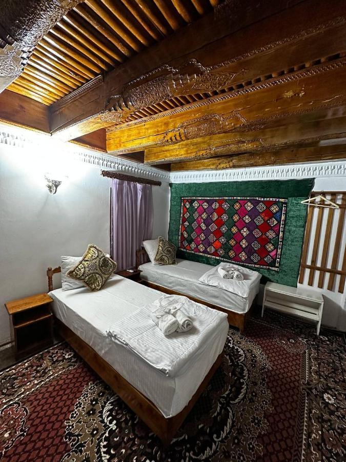 MEKHTAR AMBAR Caravan Sarai XIX Hotel Bukhara Bagian luar foto